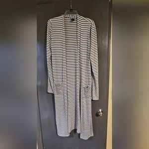 Agnes & Dora Long Gray and White Striped Duster